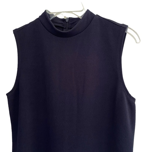 CHICO'S Traveler's Knit Dark Navy Blue Mock Turtle Sleeveless NWT Size 0 - Picture 1 of 6